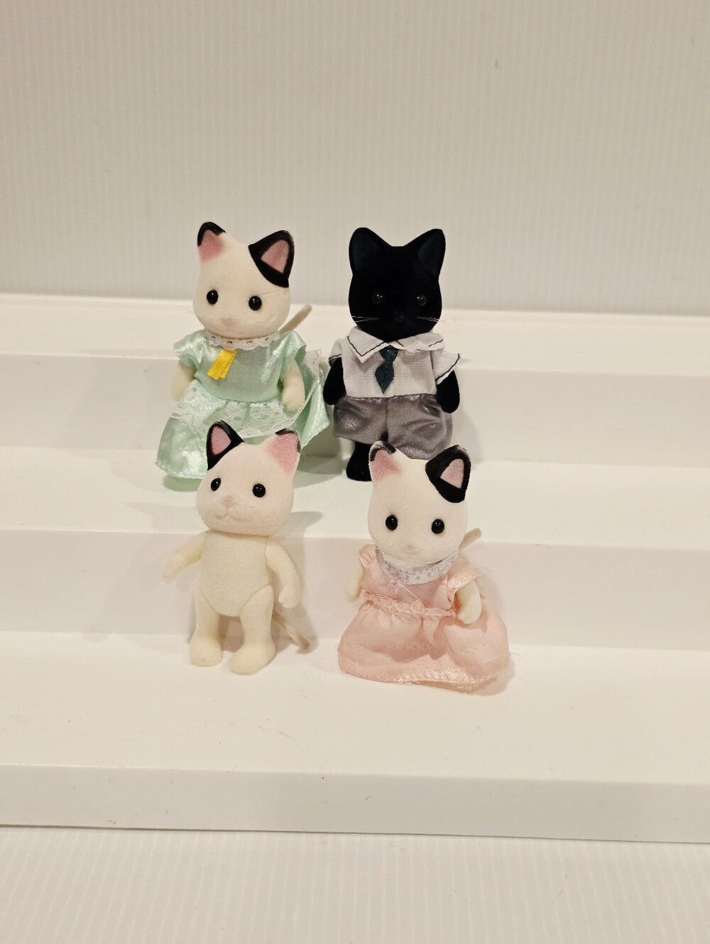 Calico Critters Sylvanian Families Tuxedo Cat Family Figure Set